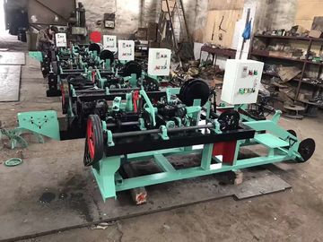 Double Straight And Reverse Barbed Wire Manufacturing Machine For National Defense